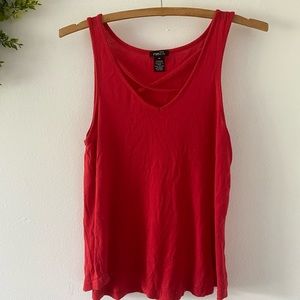 This is a gorgeous tank top from Rue21.